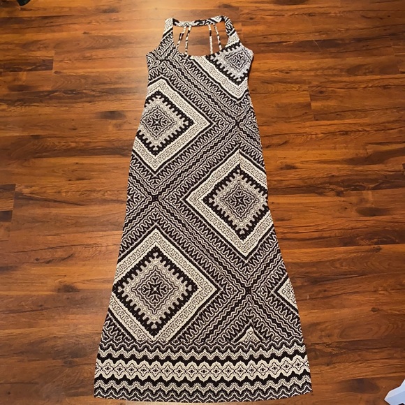 💕NWOT Le Chateau two slit maxi dress - Picture 3 of 4